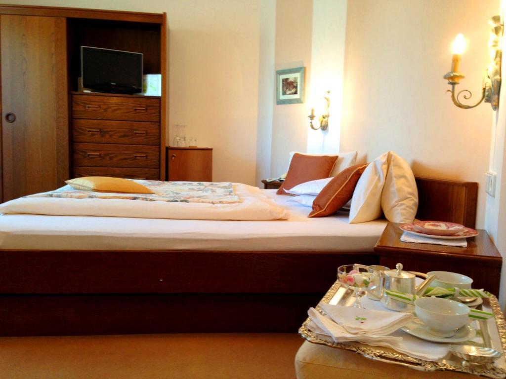 Dietrichsteinerhof Apartments & Rooms Faak am See Chambre photo