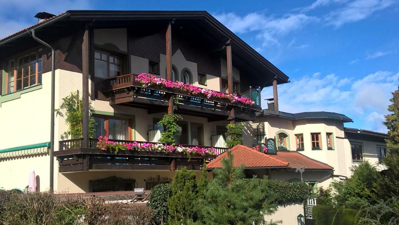 Dietrichsteinerhof Apartments & Rooms Faak am See Extérieur photo